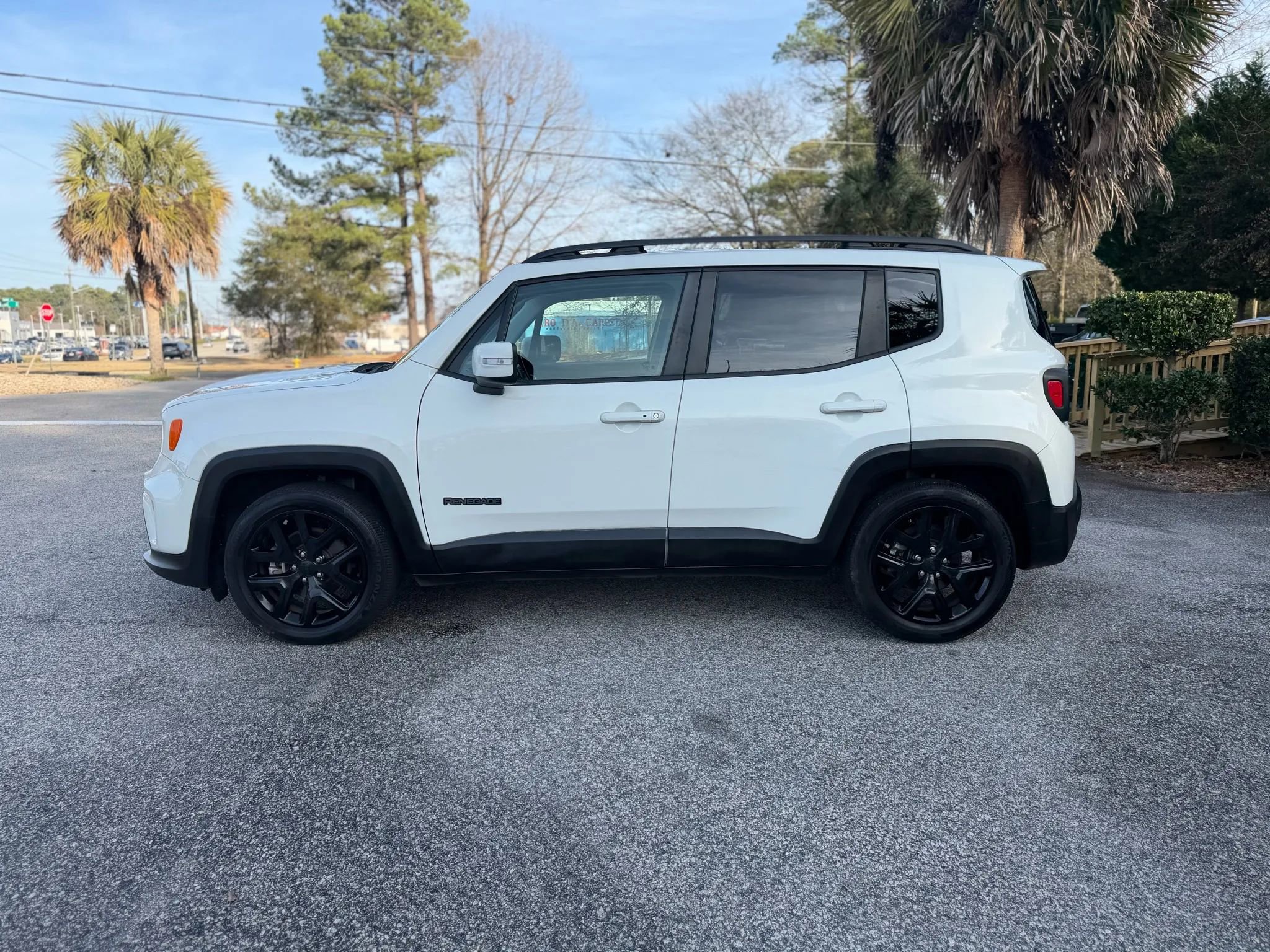 Used 2019 Jeep Renegade Altitude w/ Quick Order Package 2XM image 11