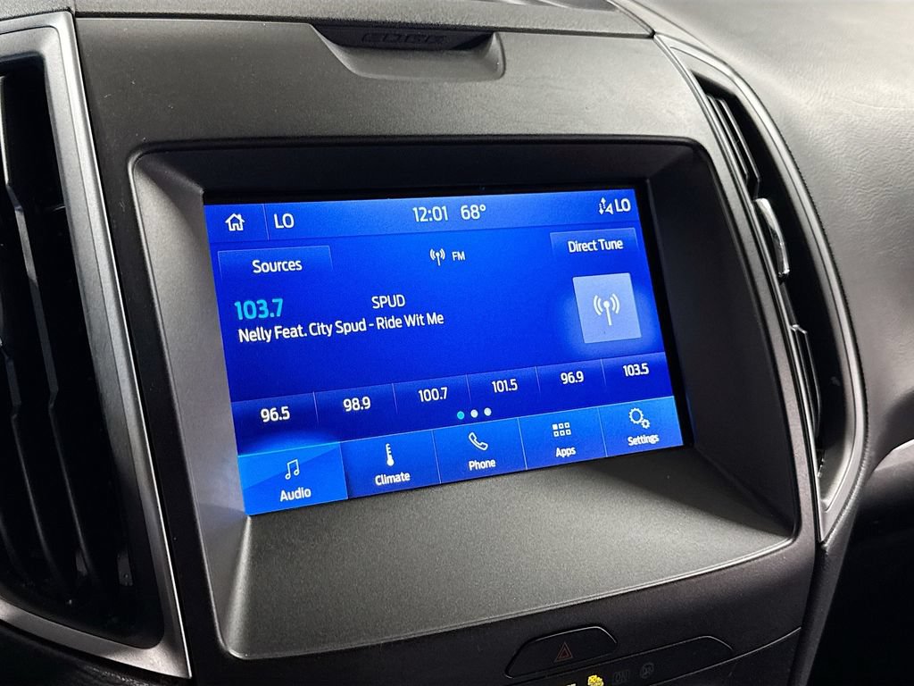 Used 2020 Ford Edge SE FWD image 21