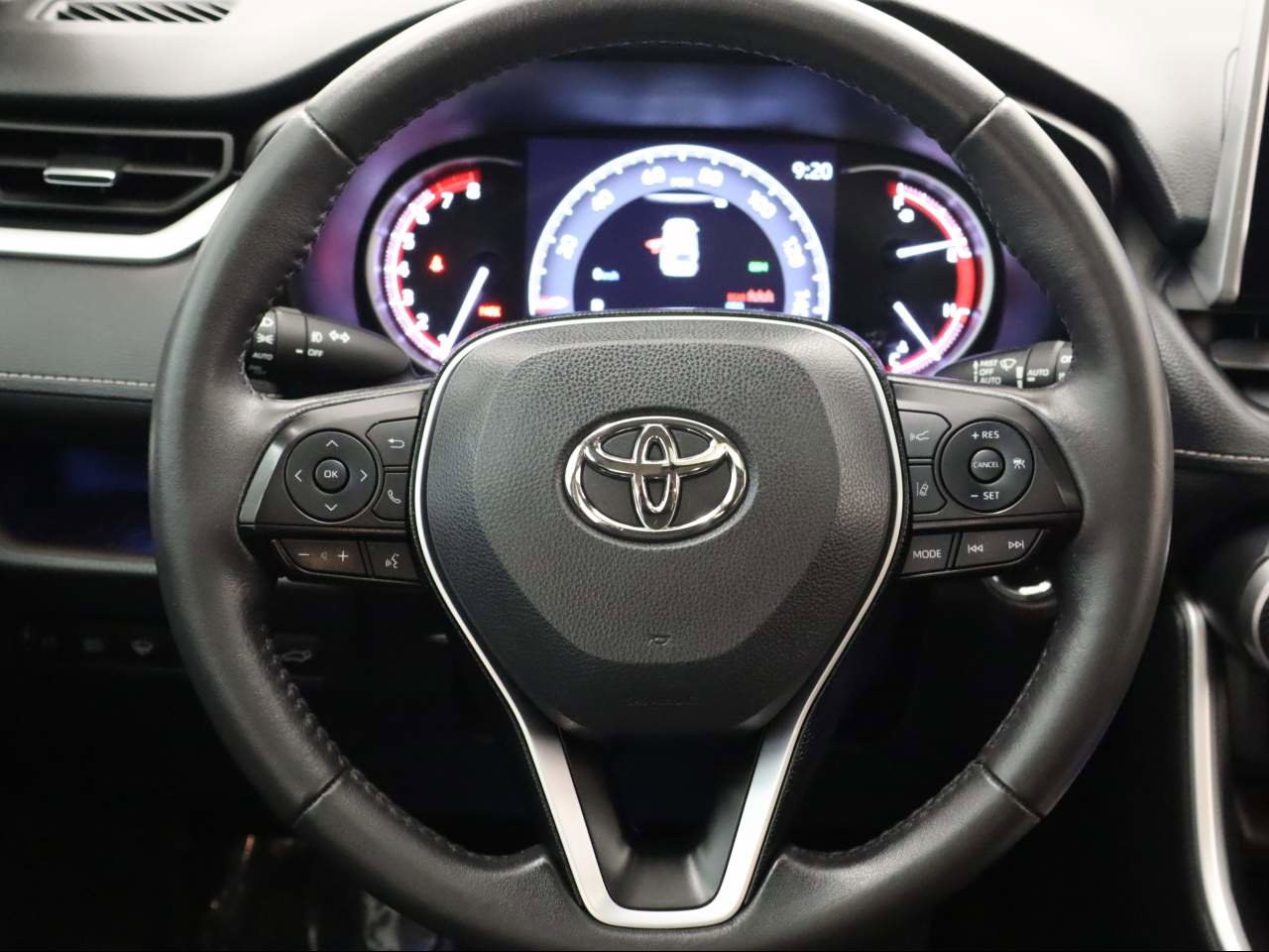 Used 2021 Toyota RAV4 Limited FWD image 14