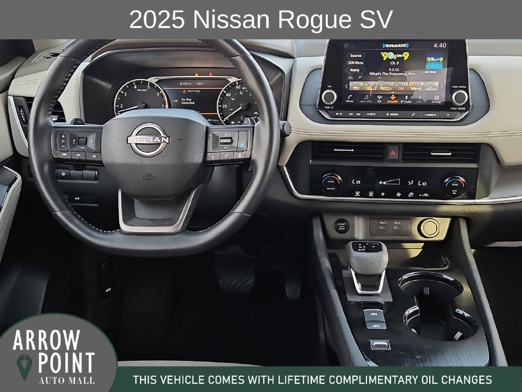 Used 2025 Nissan Rogue SV FWD image 20