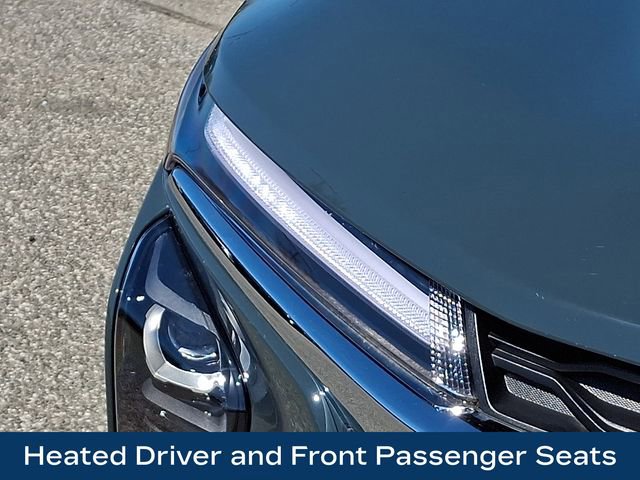 Used 2025 Chevrolet Trax LT w/ Driver Confidence Package image 29