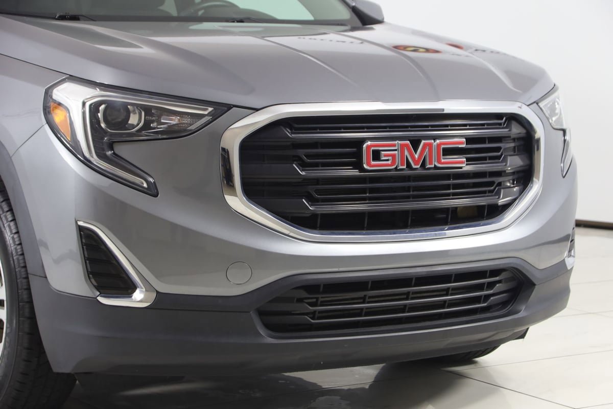 Used 2018 GMC Terrain SLE w/ Driver Convenience Package FWD image 32