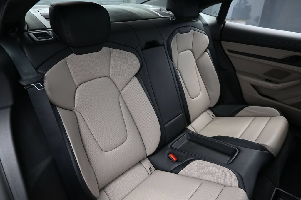 Certified 2026 Porsche Taycan GTS AWD/4WD image 28