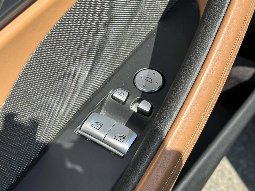 Used 2023 BMW M850i xDrive Coupe w/ Driving Assistance Package AWD/4WD image 15