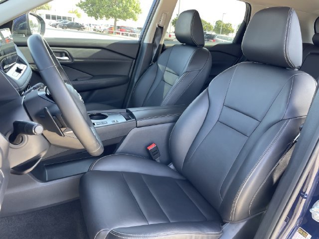 Used 2026 Nissan Rogue SL FWD image 25