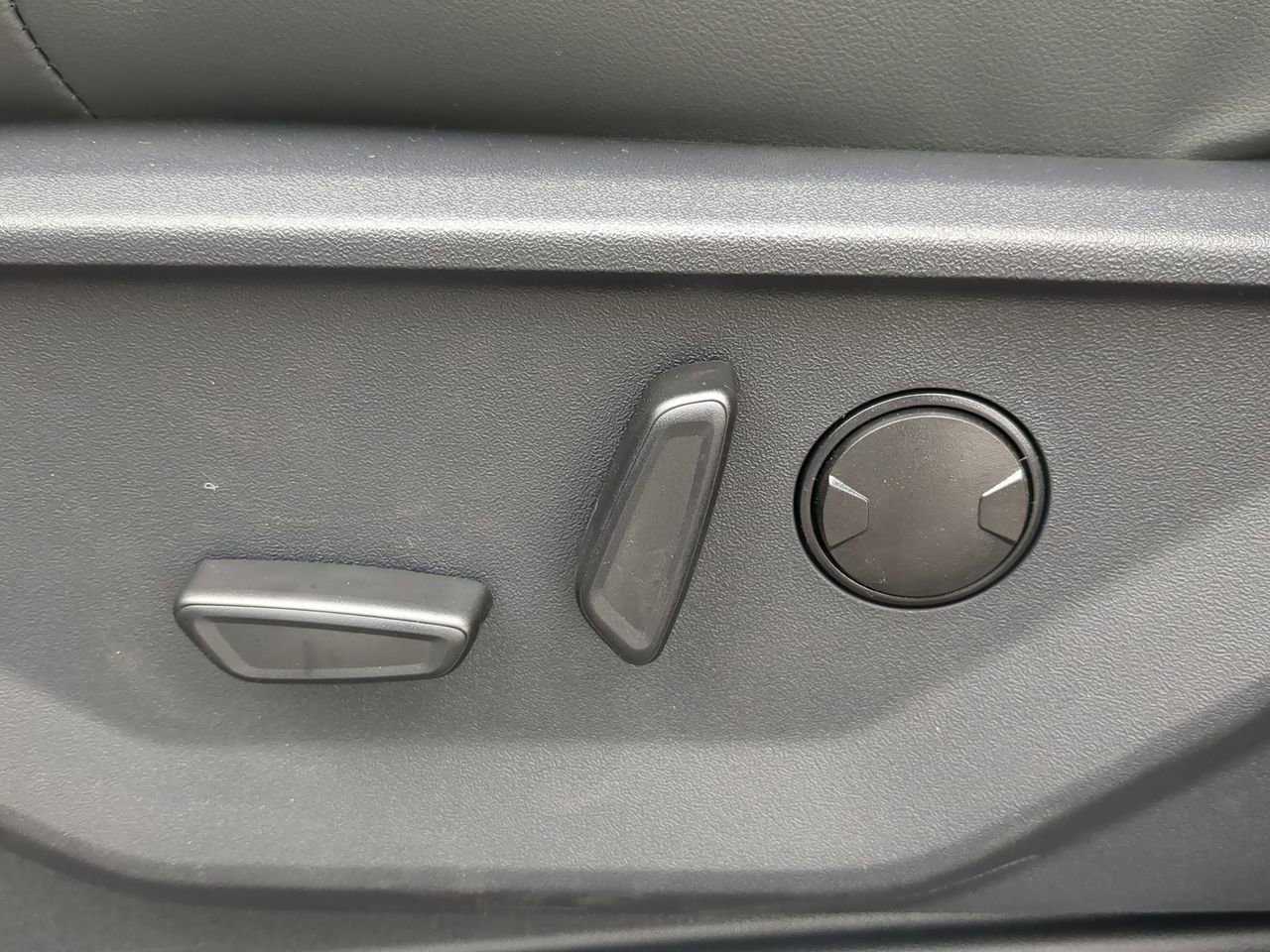 New 2026 Ford Expedition Active image 31