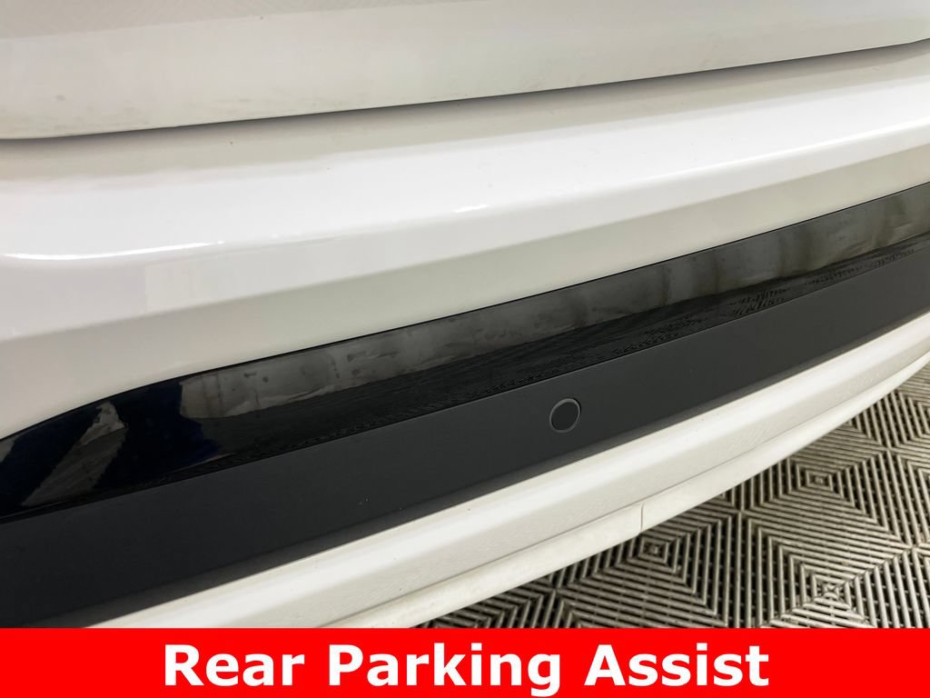 Used 2024 Chevrolet Equinox RS w/ LPO, Floor Liner Package FWD image 11