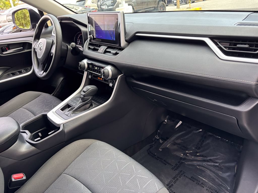 Used 2025 Toyota RAV4 XLE w/ Convenience Package AWD/4WD image 38