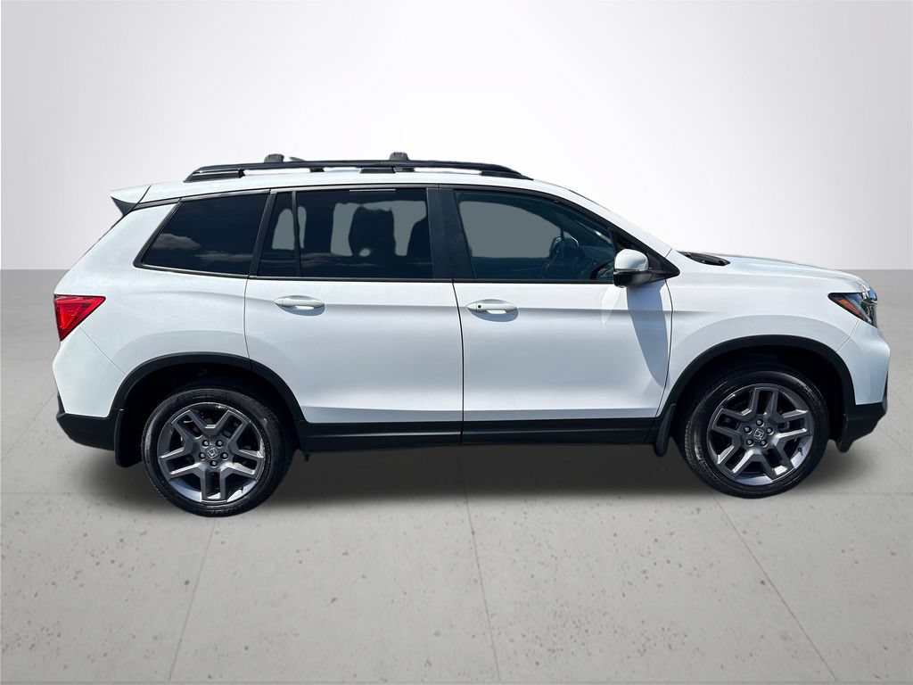 Used 2023 Honda Passport EX-L image 6