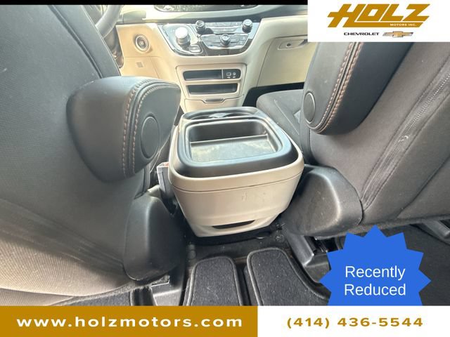 Used 2020 Chrysler Pacifica Touring FWD image 20