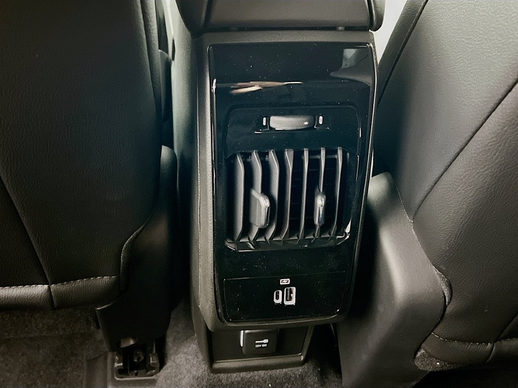 New 2026 Jeep Compass Latitude AWD/4WD image 23