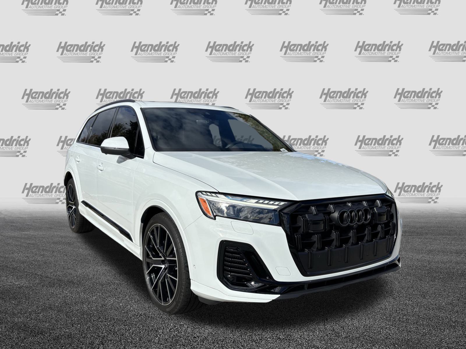 Used 2025 Audi Q7 3.0T Prestige image 2
