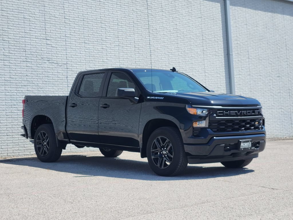 New 2026 Chevrolet Silverado 1500 Custom RWD image 2