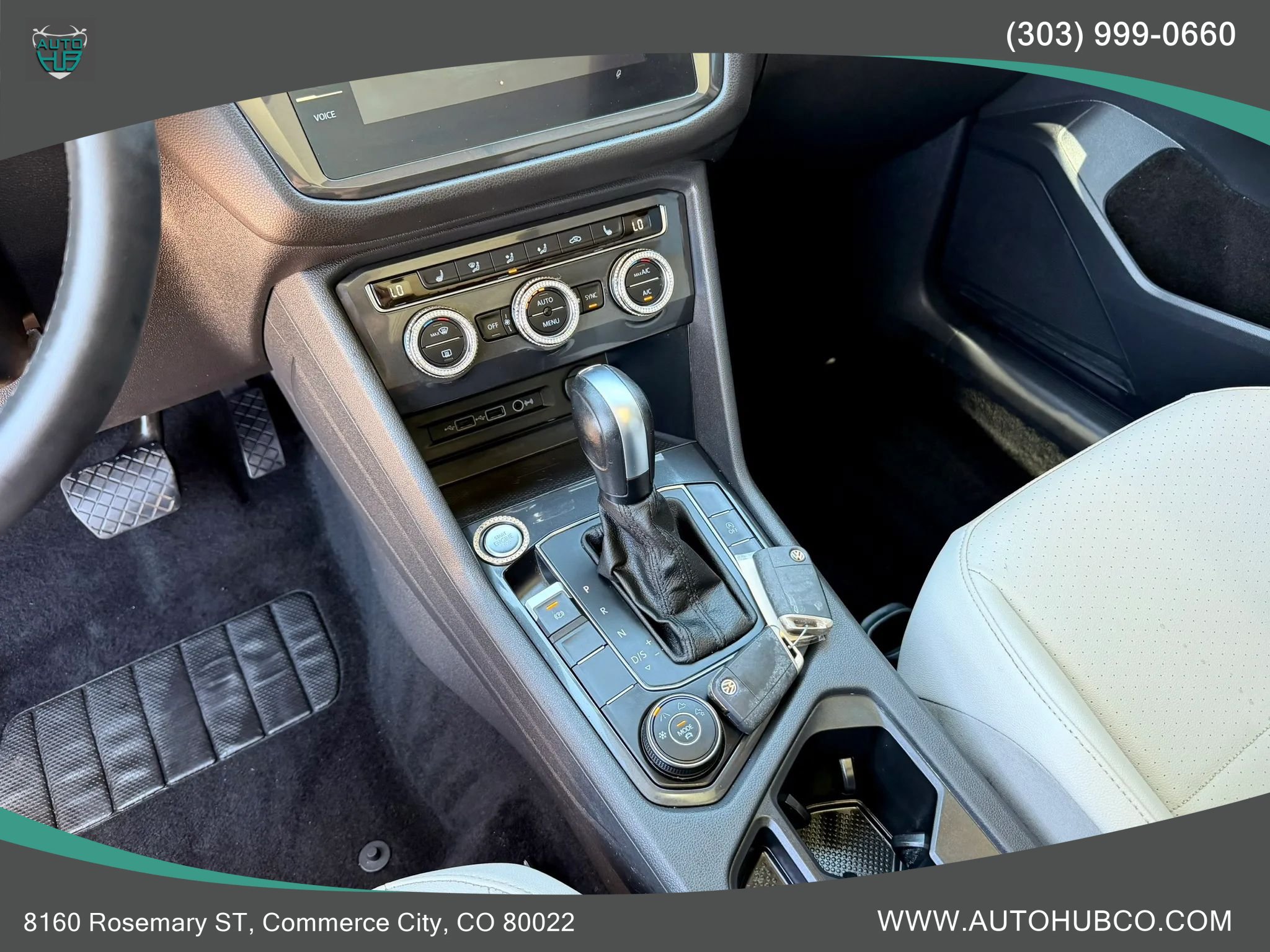 Used 2020 Volkswagen Tiguan SE w/ Panoramic Sunroof Package AWD/4WD image 24