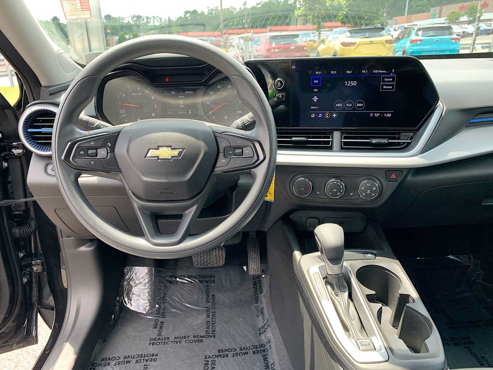 Certified 2024 Chevrolet Trax LS w/ LS Convenience Package FWD image 18