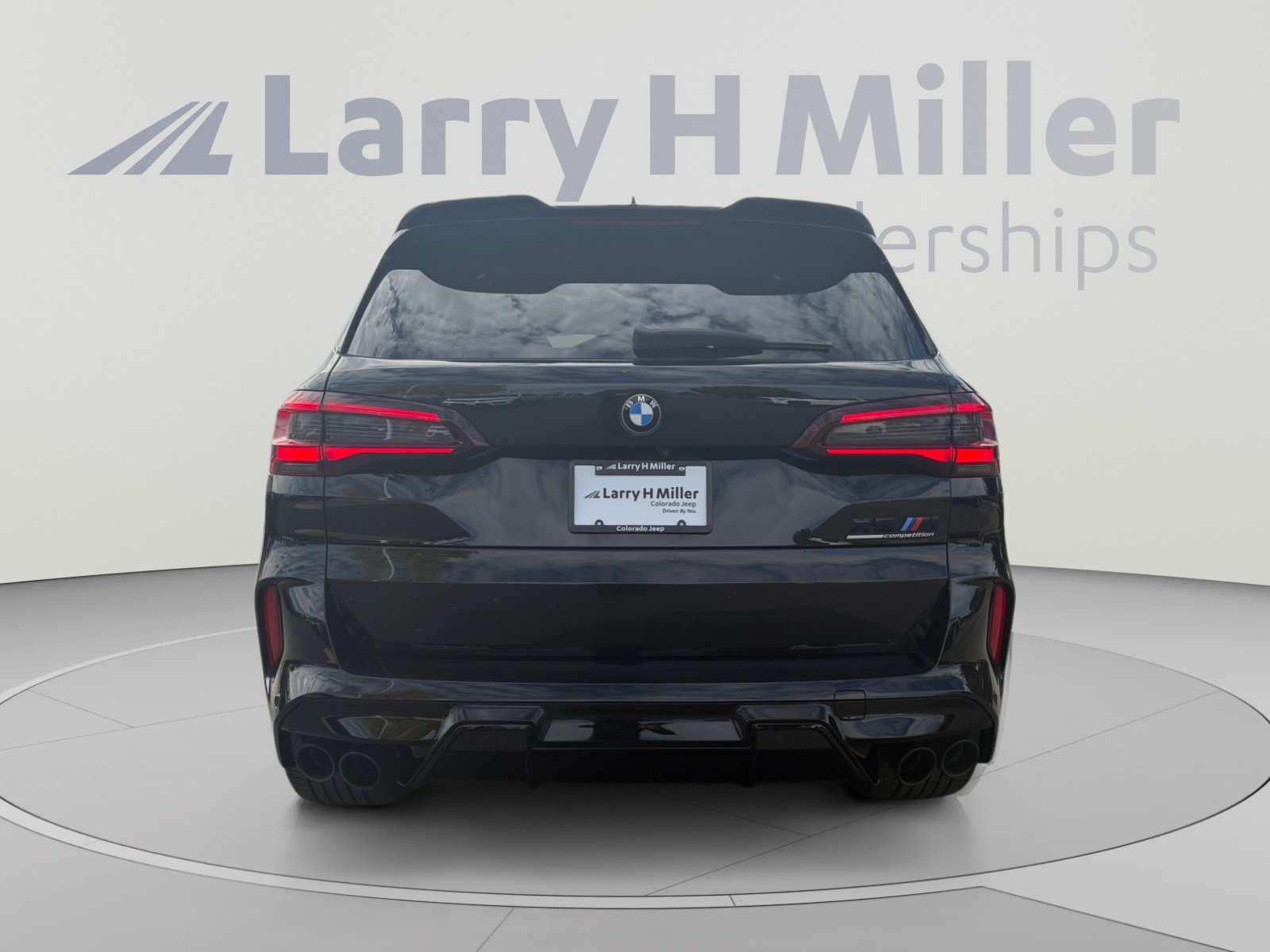 Used 2022 BMW X5 M w/ Competition Package 2 AWD/4WD image 4