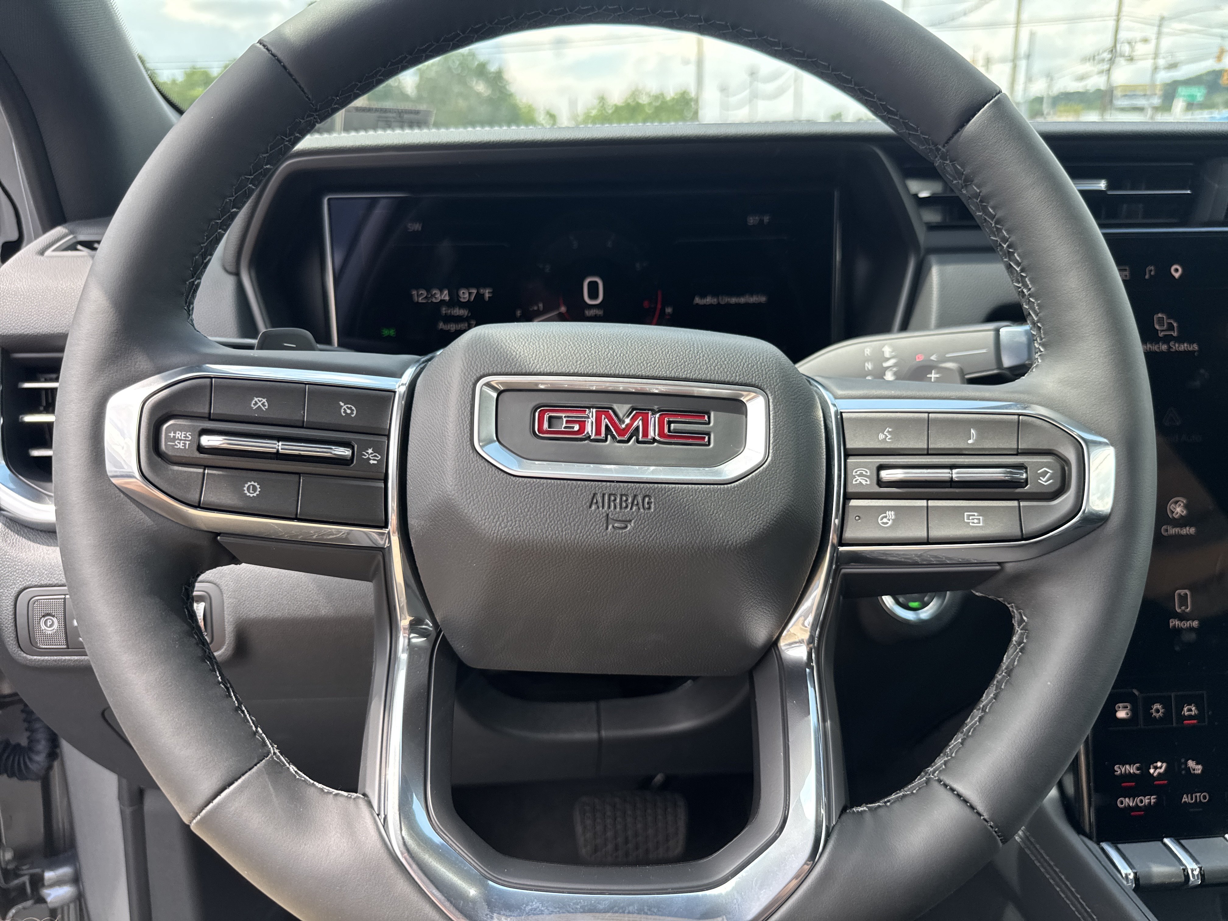 New 2027 GMC Terrain Elevation w/ Elevation Premium Package AWD/4WD image 17