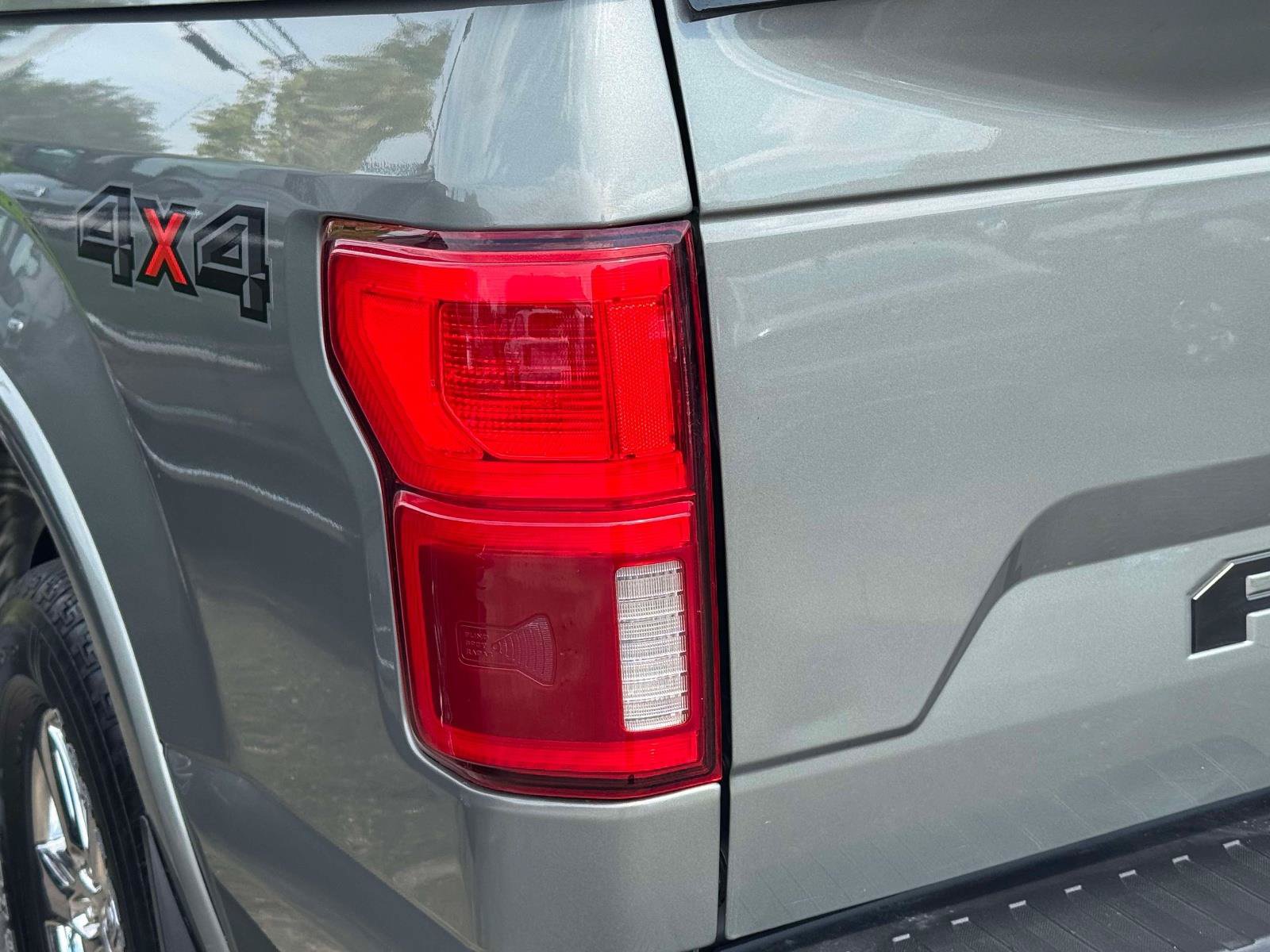 Used 2019 Ford F150 Lariat AWD/4WD image 8