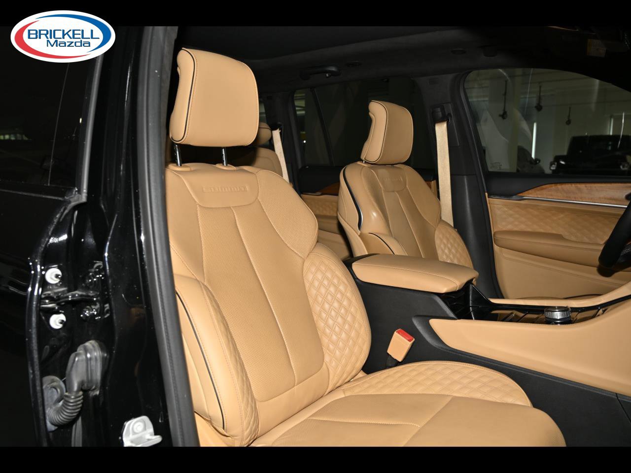 Used 2022 Jeep Grand Cherokee Summit AWD/4WD image 16