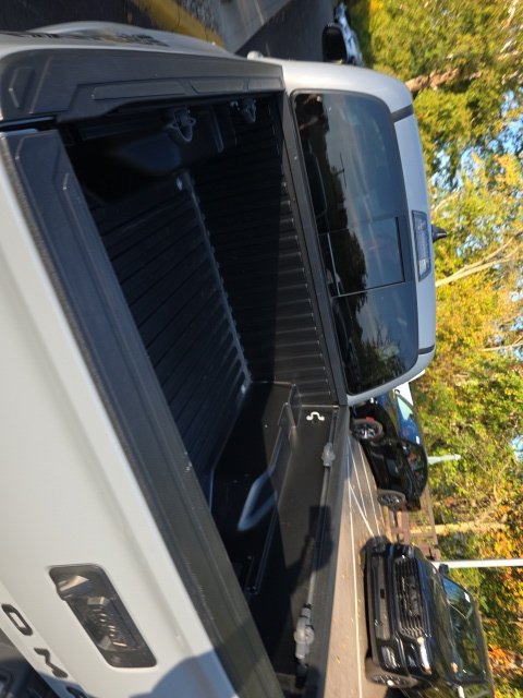Used 2020 Toyota Tacoma SR5 w/ Technology Package AWD/4WD image 11