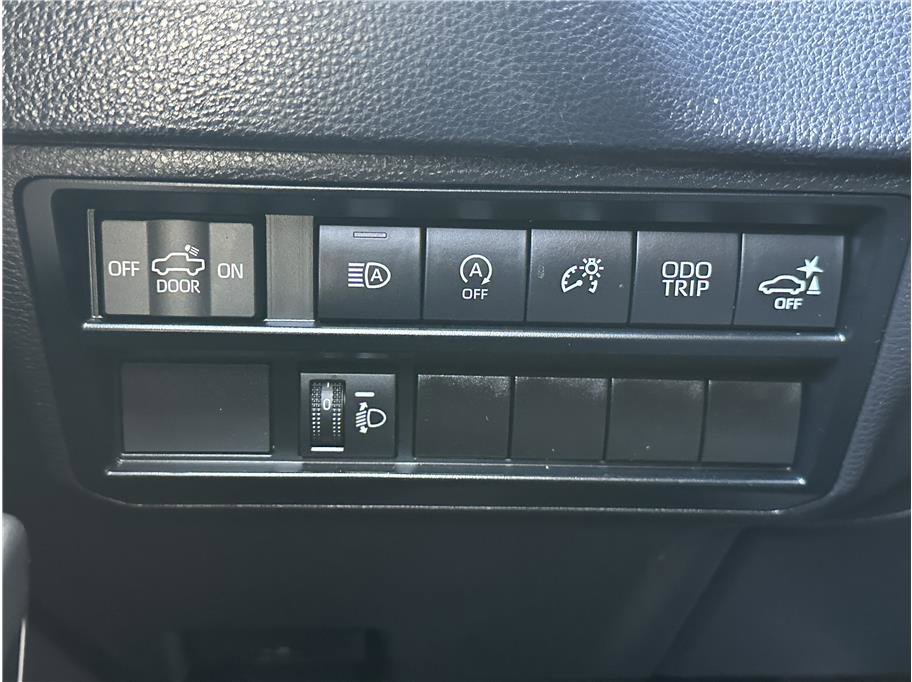 Used 2024 Toyota Tundra SR5 w/ SR5 Premium Package image 27