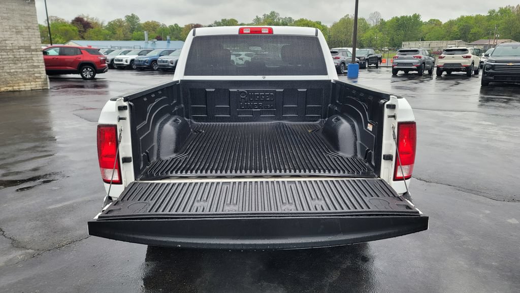 Used 2021 RAM 1500 Classic SLT AWD/4WD image 11