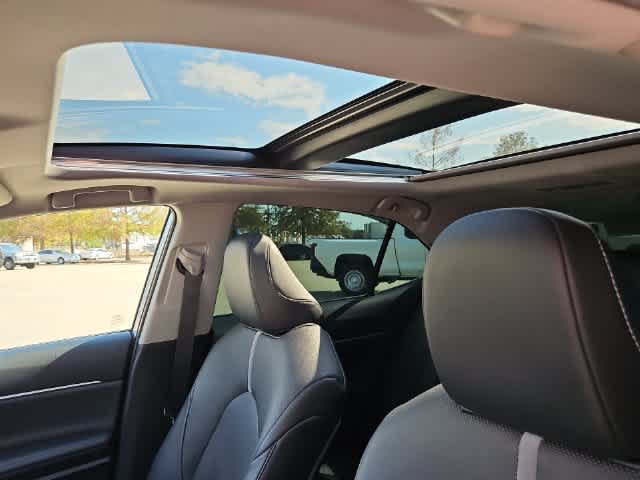 Used 2024 Toyota Camry XSE w/ Navigation Package FWD image 16