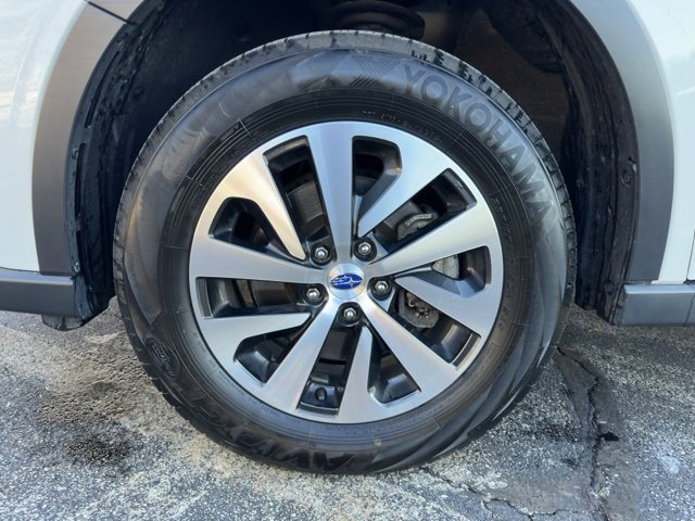 Used 2020 Subaru Outback Premium image 28