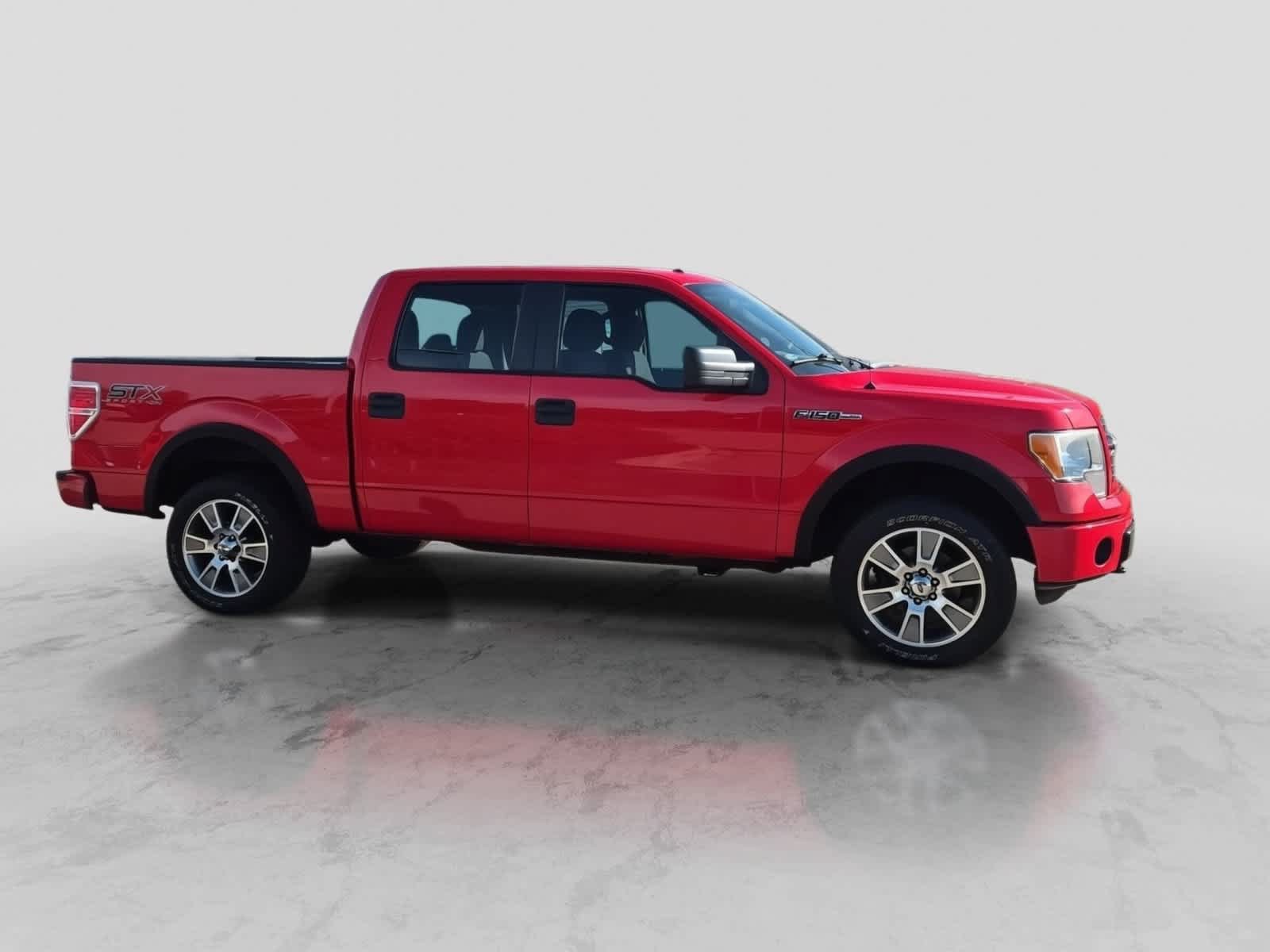 Used 2014 Ford F150 STX w/ Equipment Group 201A Mid AWD/4WD image 9