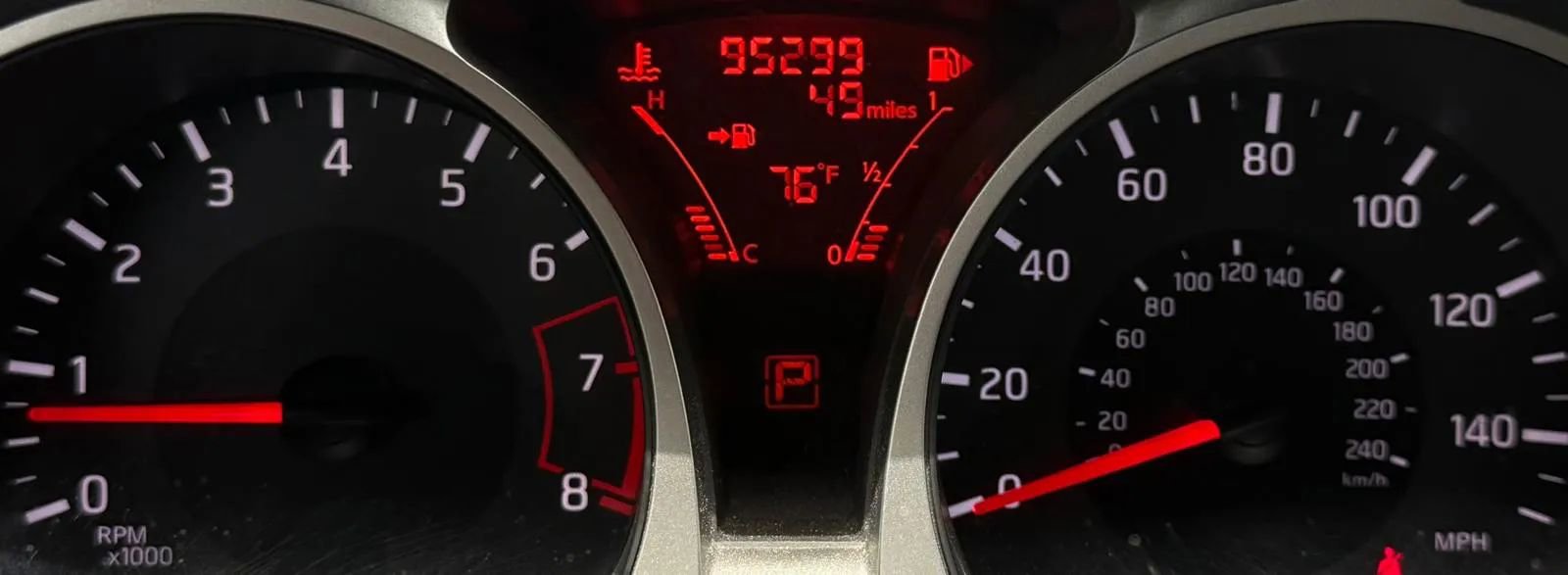 Used 2015 Nissan Juke S image 11