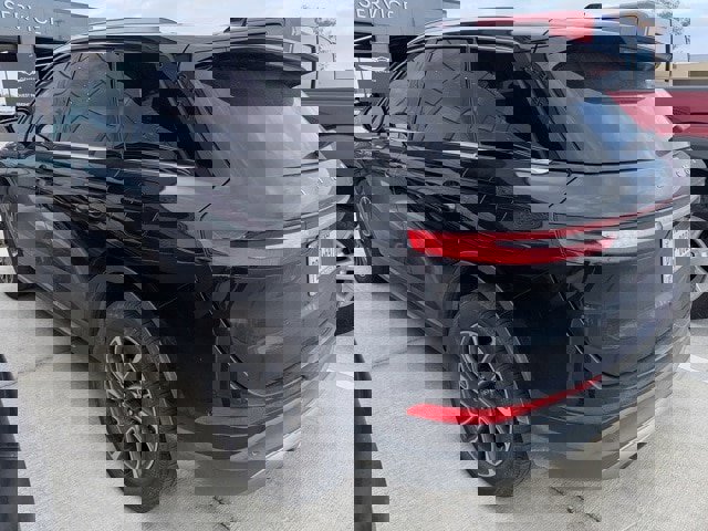 Used 2020 Lincoln Corsair FWD w/ Equipment Group 101A image 3