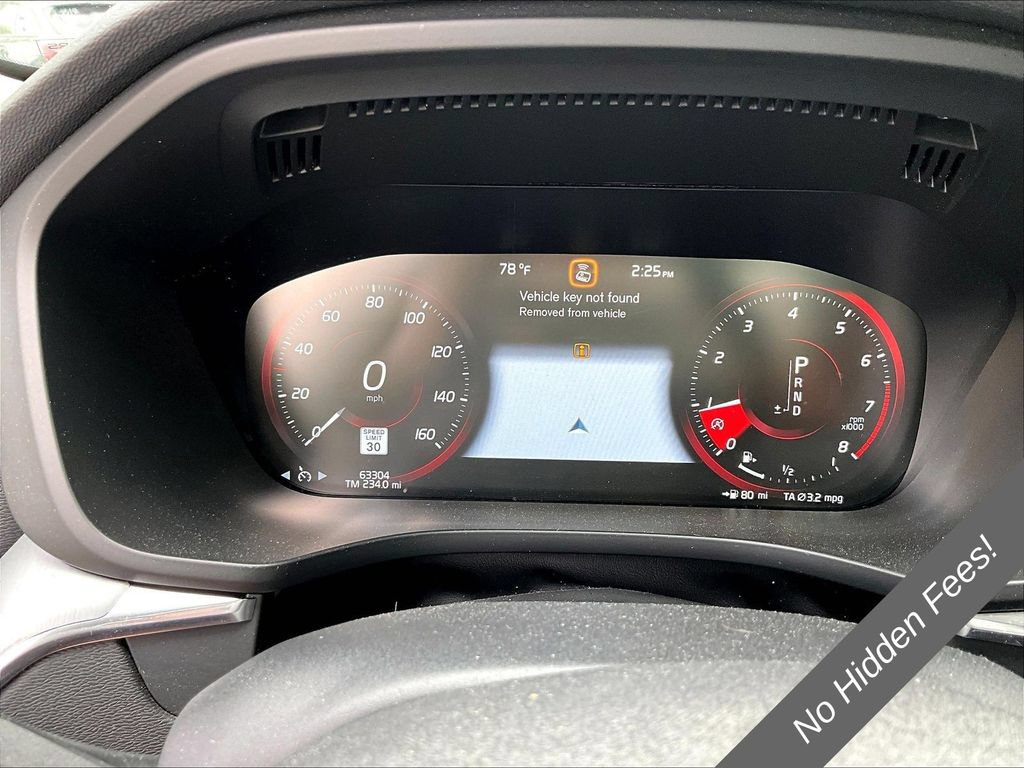 Used 2018 Volvo XC60 T5 Momentum w/ Vision Package AWD/4WD image 18