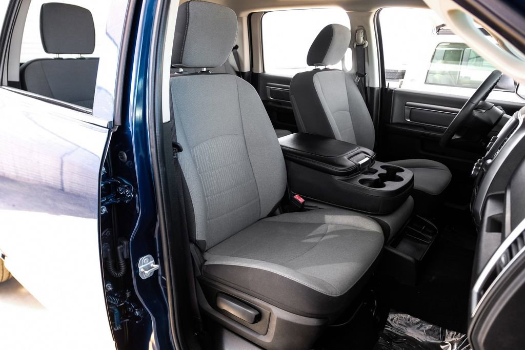 Used 2021 RAM 1500 Classic SLT image 29