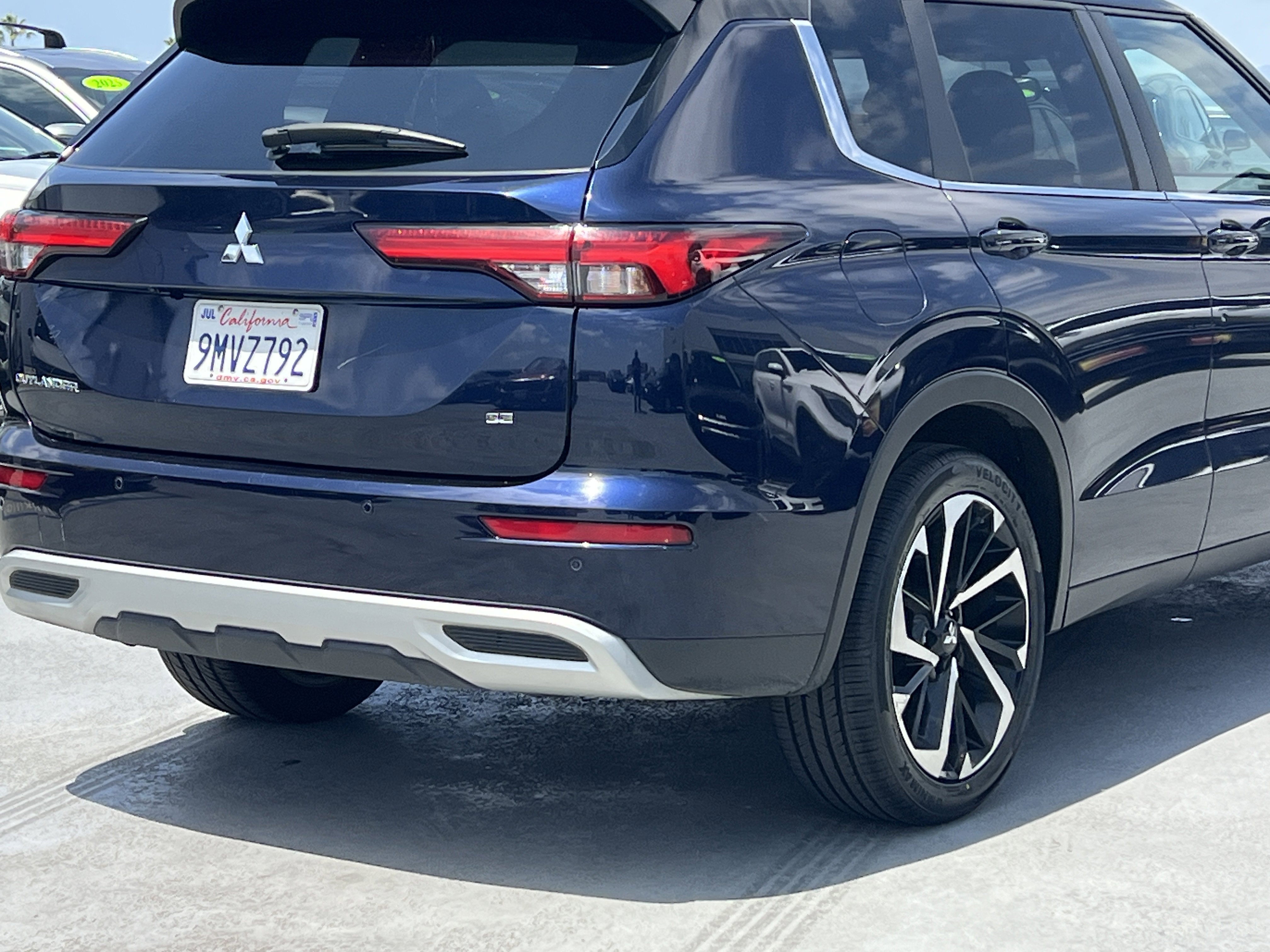 Used 2024 Mitsubishi Outlander FWD image 8