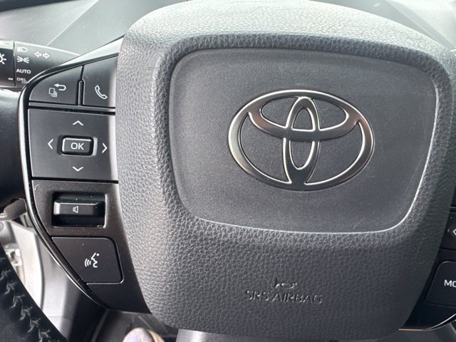 Used 2023 Toyota Prius XLE FWD image 22
