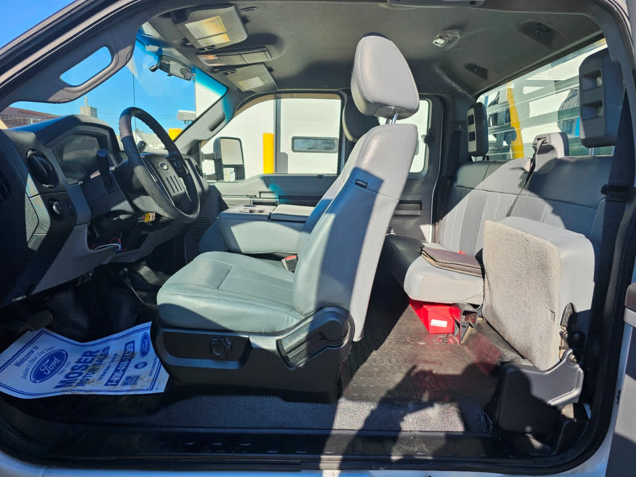 Used 2015 Ford F550 4x4 SuperCab Super Duty image 7