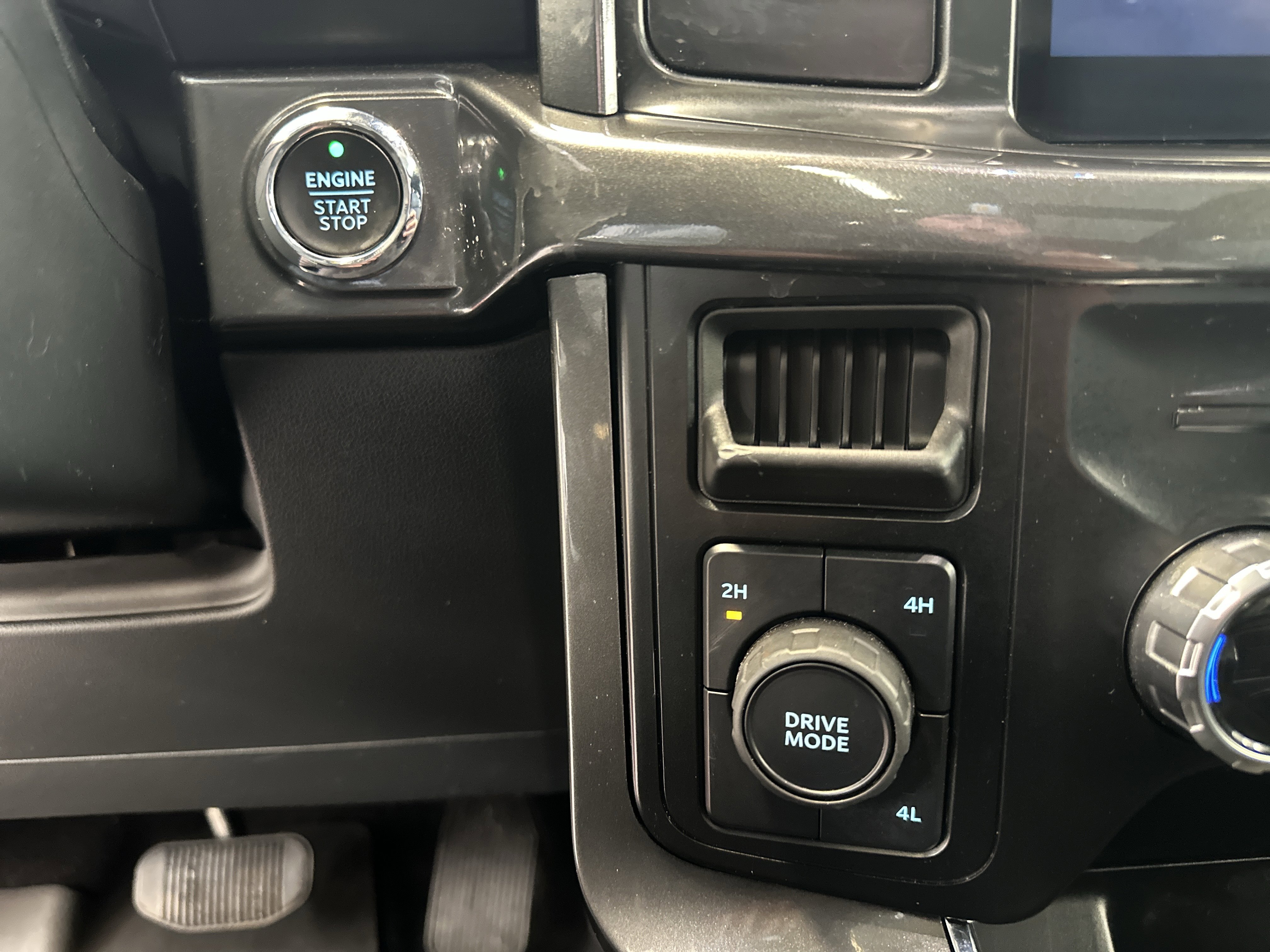 Used 2023 Ford F150 XLT w/ Equipment Group 302A High image 32