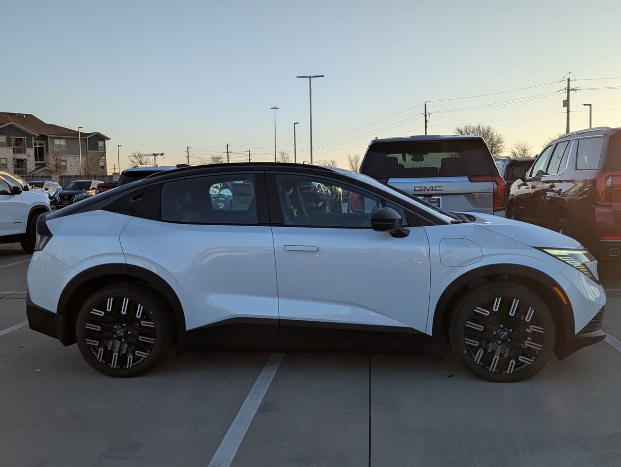 New 2026 Nissan Leaf Platinum+ w/ Cargo Package (Platinum+) image 4