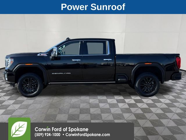 Used 2022 GMC Sierra 2500 Denali w/ Denali Black Diamond Edition image 9