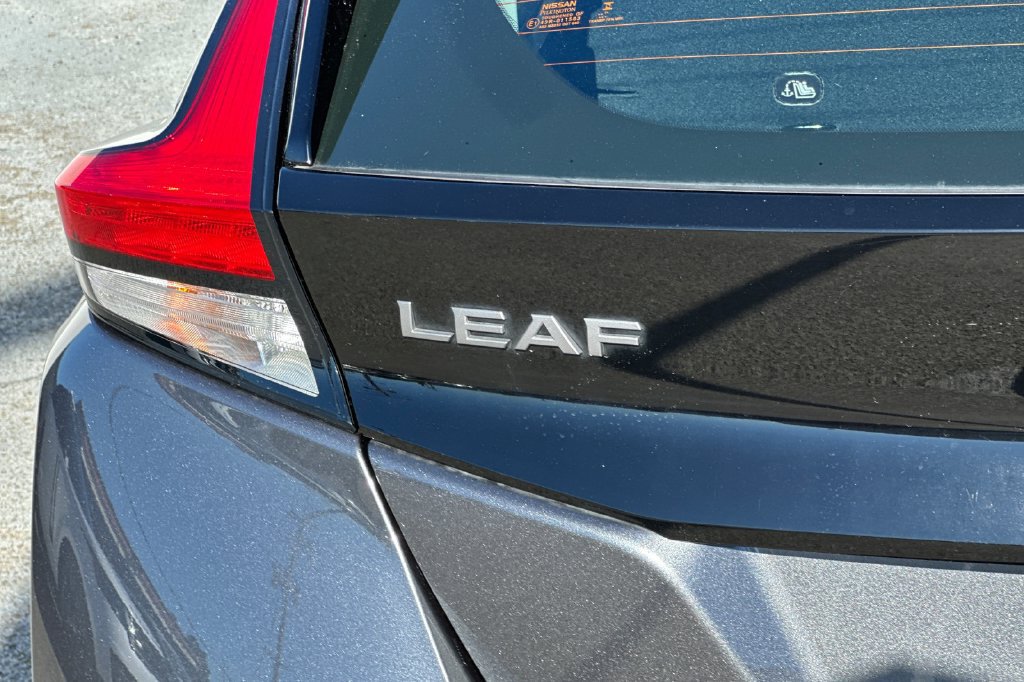 Used 2025 Nissan Leaf S FWD image 26