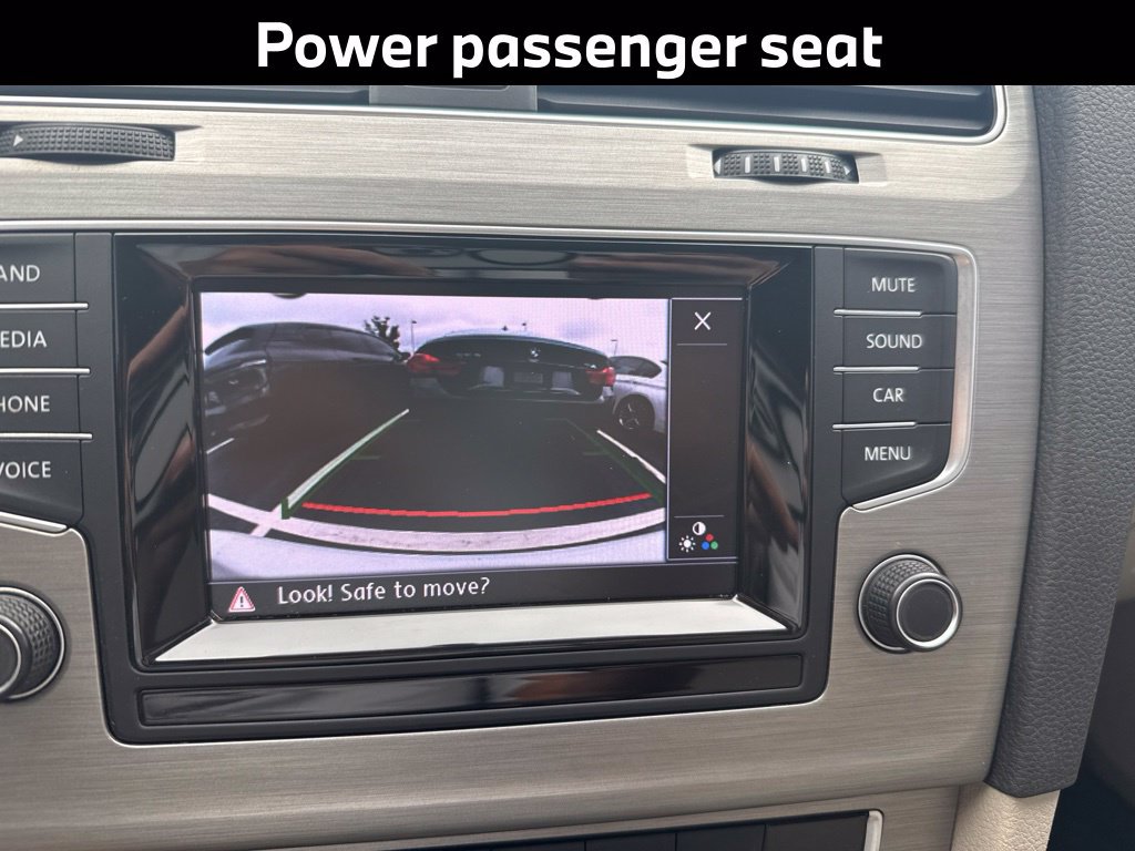 Used 2015 Volkswagen Golf TDI S FWD image 18