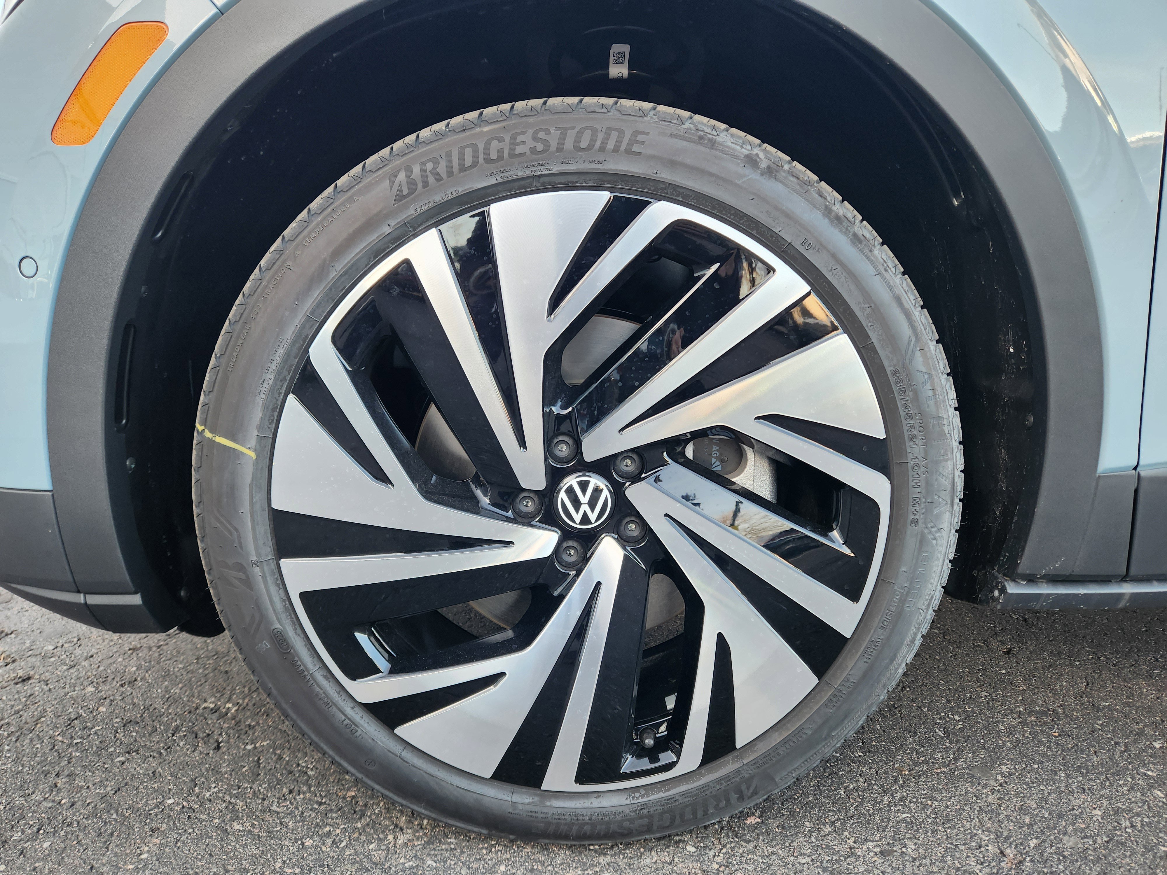 New 2026 Volkswagen ID.4 Pro S Plus AWD/4WD image 25