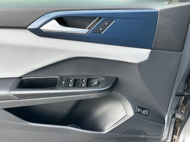 Certified 2023 Volkswagen Taos SE w/ Panoramic Sunroof Package image 20