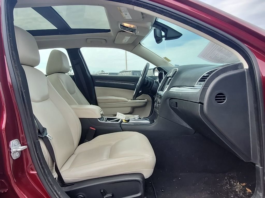 Certified 2021 Chrysler 300 Touring L w/ Popular Equipment Group image 24