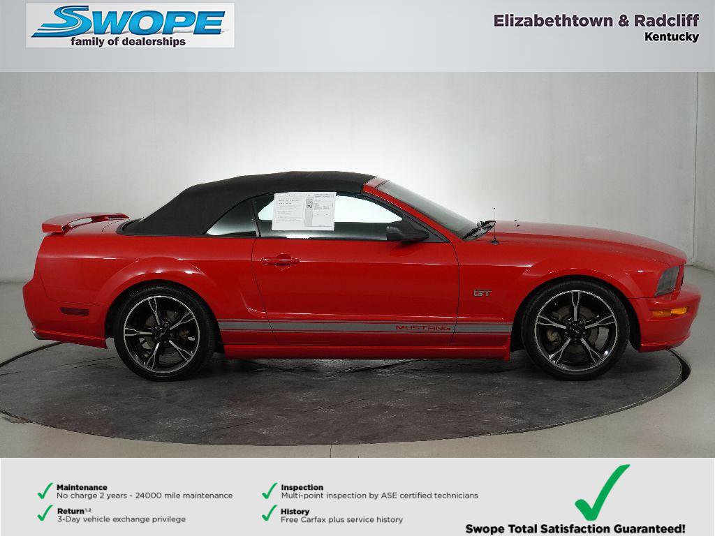 Used 2005 Ford Mustang GT Premium image 2