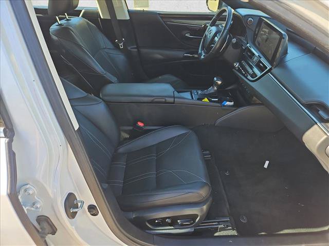 Used 2024 Lexus ES 300h w/ Accessory Package (Z2) FWD image 21