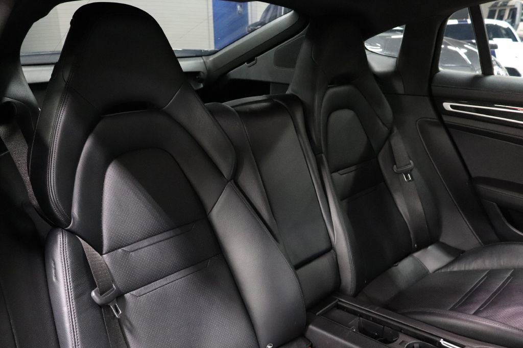Used 2017 Porsche Panamera 4S image 27