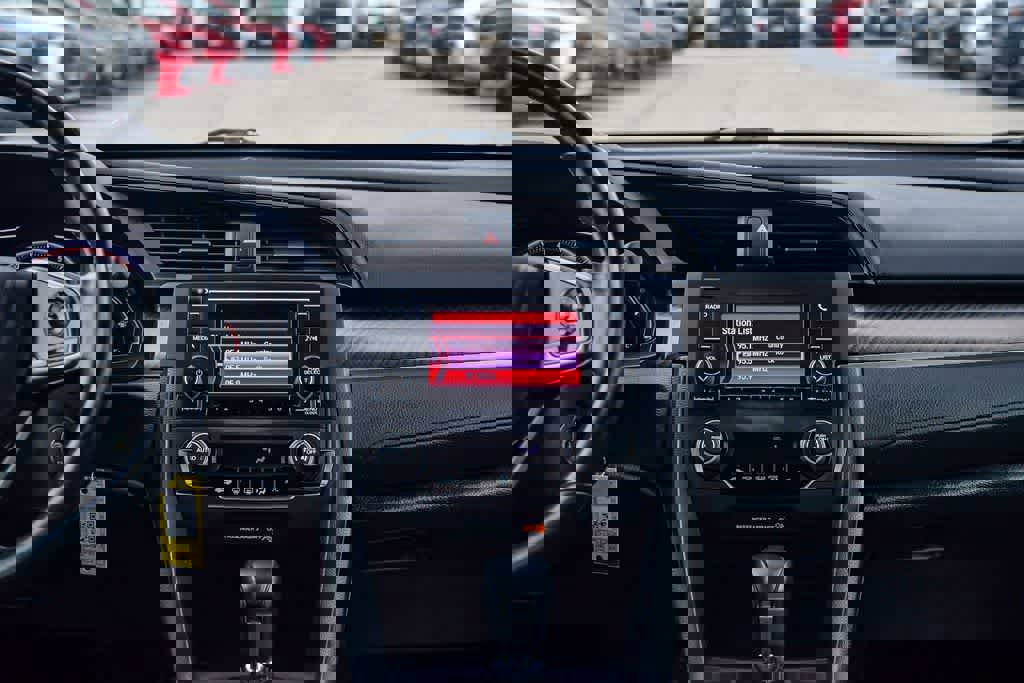 Used 2019 Honda Civic Sport image 14