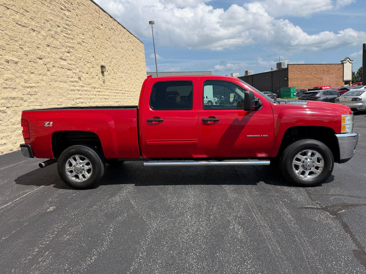 Used 2014 Chevrolet Silverado 2500 LT w/ Interior Plus Package AWD/4WD image 6