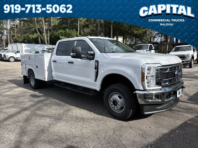 New 2026 Ford F350 XL w/ XL Chrome Package image 2